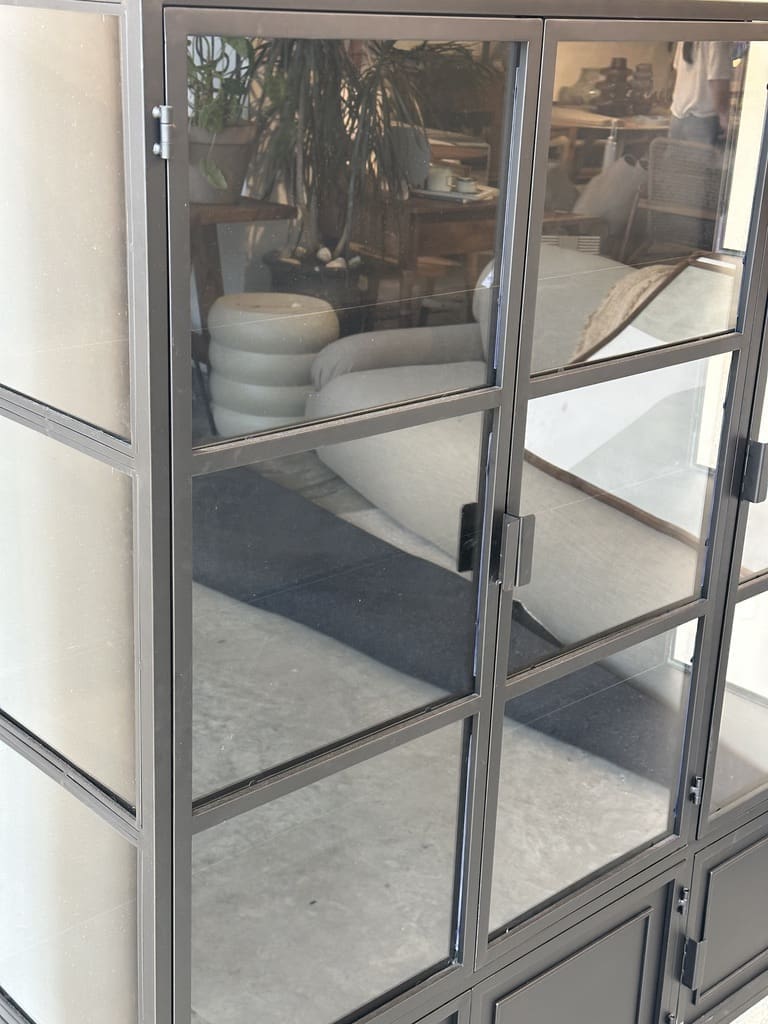 ⁦ארונית שחורה Klair⁩ – תמונה ⁦8⁩