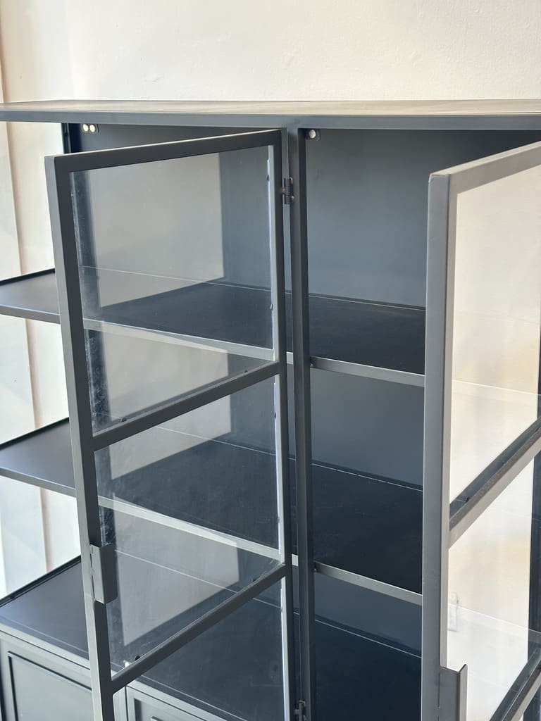 ⁦ארונית שחורה Klair⁩ – תמונה ⁦6⁩