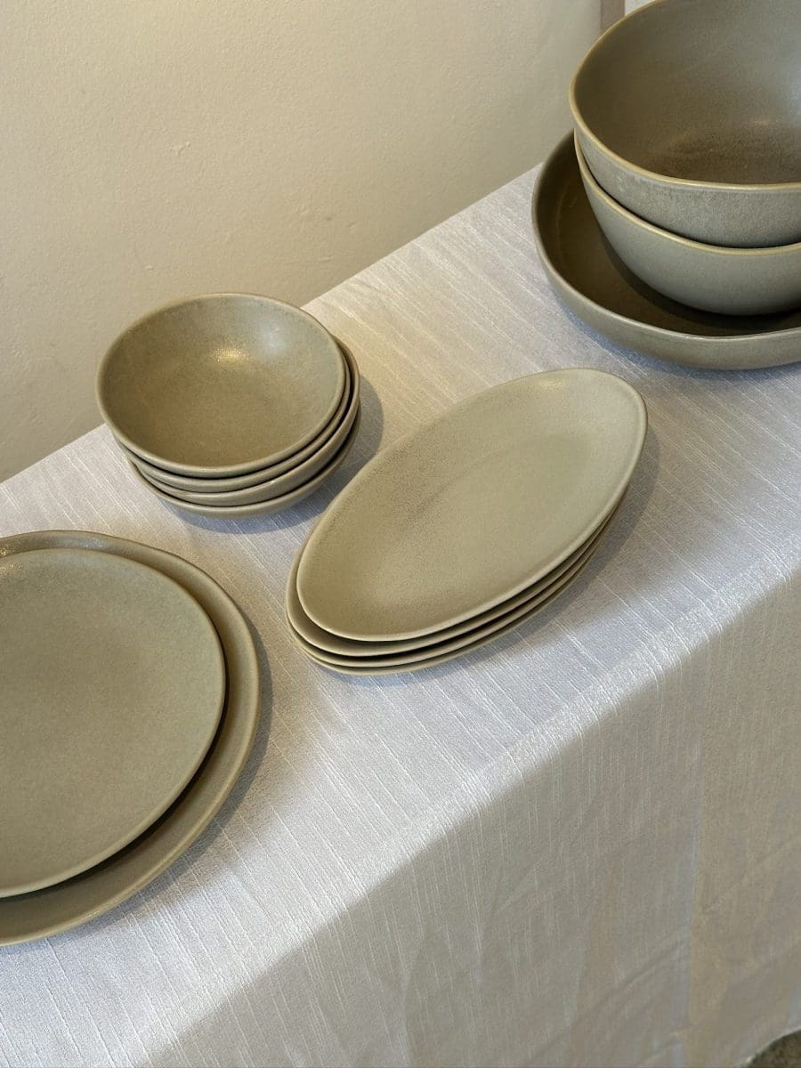 ⁦צלחת אובלית S – גוון אבן⁩ – תמונה ⁦4⁩