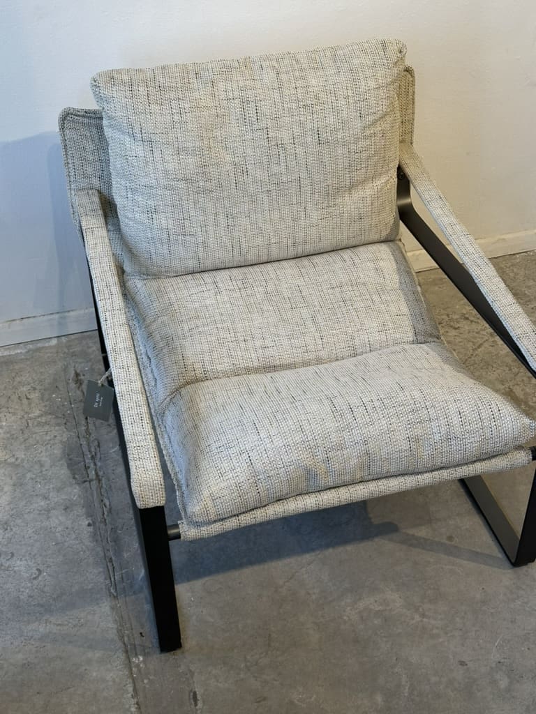 ⁦Amenda – כורסה בעיצוב מודרני ונינוח⁩ – תמונה ⁦3⁩