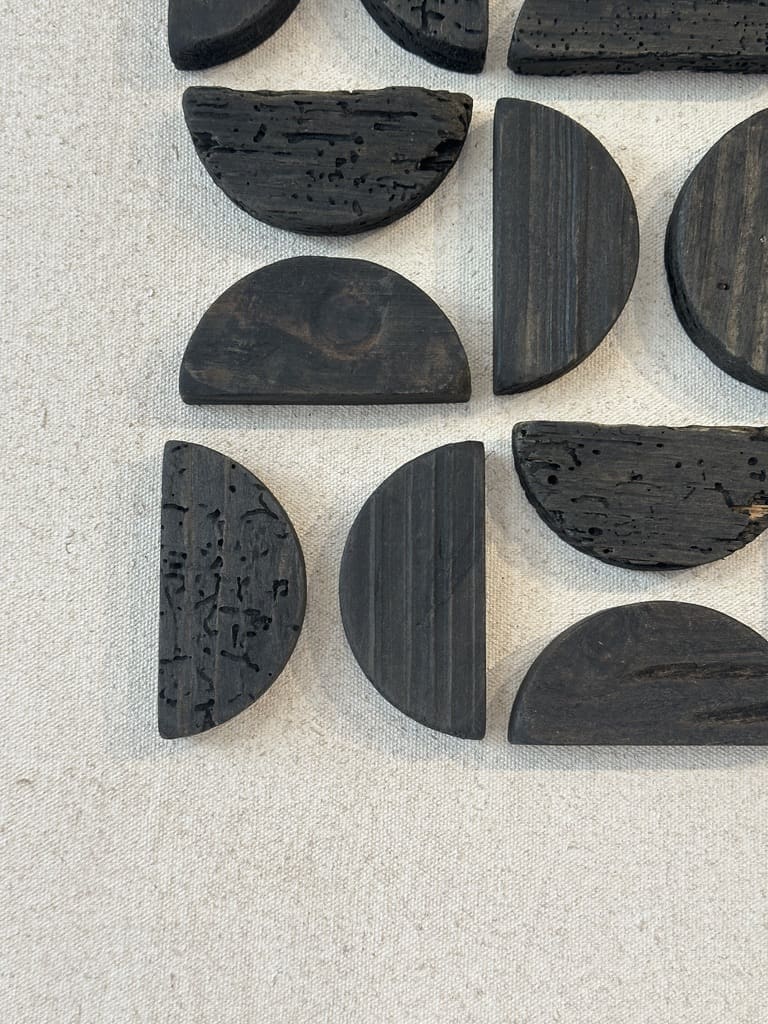 ⁦תמונה JENGA שחור⁩ – תמונה ⁦5⁩