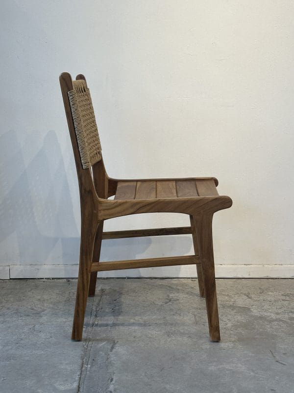 ⁦Viero wood – כיסא אוכל מעץ טיק וחבל סינתטי⁩ – תמונה ⁦3⁩