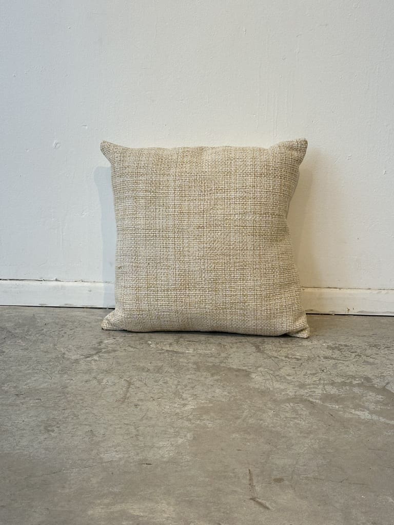 כרית Bordeaux שמנת 50/50