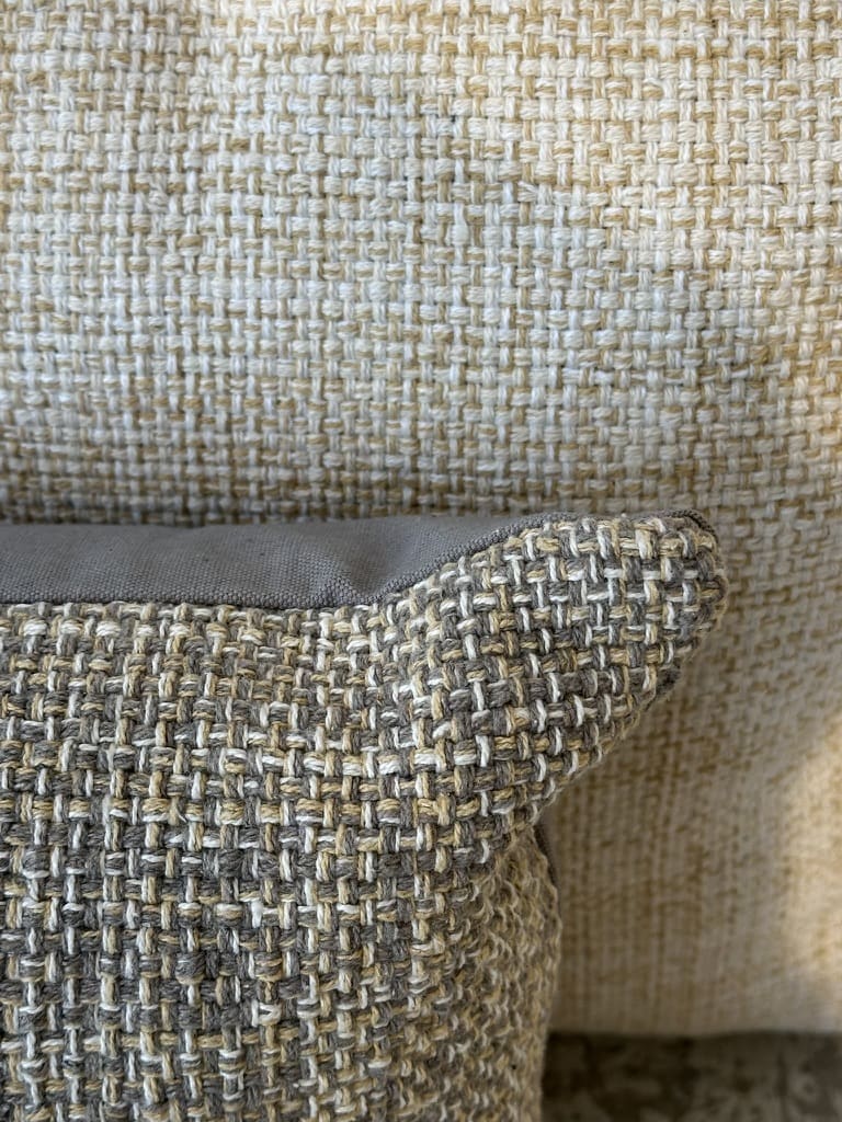 ⁦כרית Bordeaux מוקה 50/50⁩ – תמונה ⁦3⁩