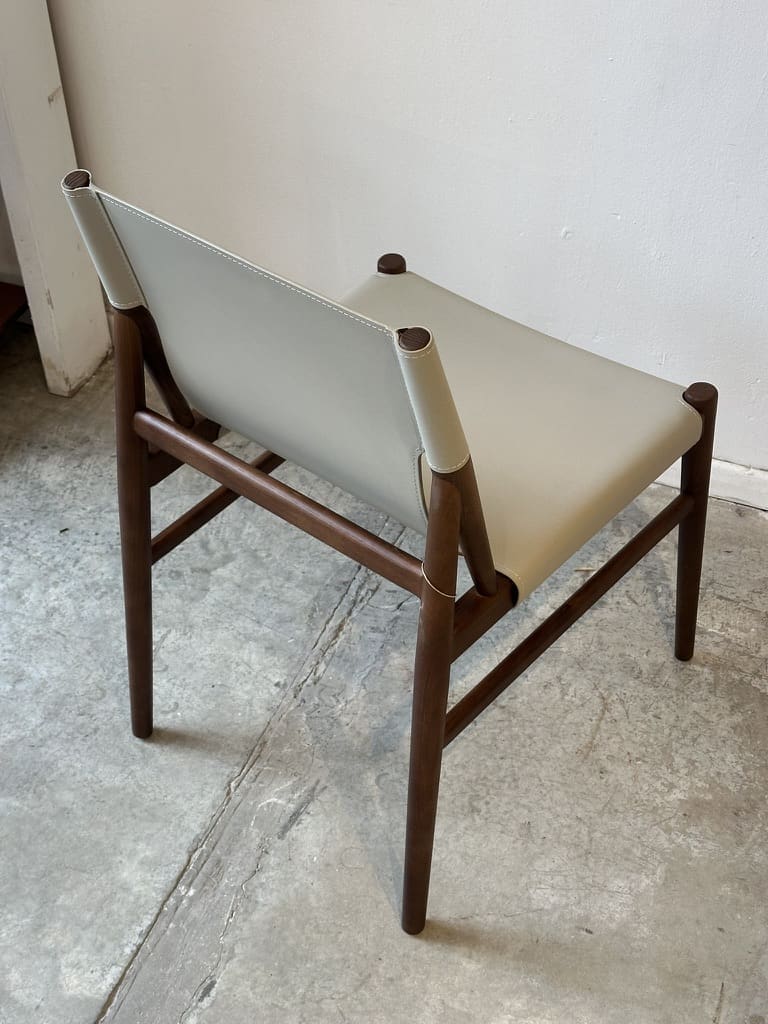 ⁦כסא אוכל Nuri אגוז⁩ – תמונה ⁦2⁩